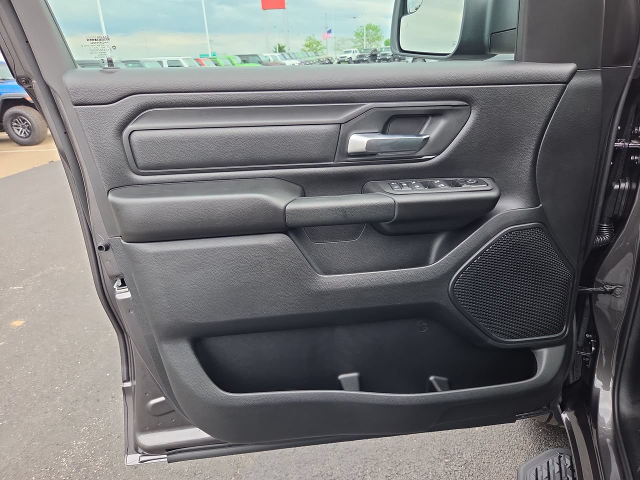 New 2026 RAM 1500 Express AWD/4WD image 19