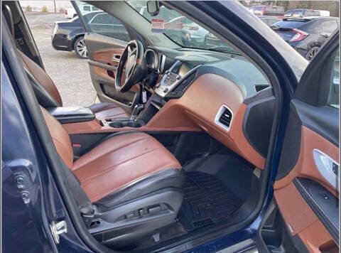 Used 2016 Chevrolet Equinox LTZ w/ Enhanced Convenience Package AWD/4WD image 24