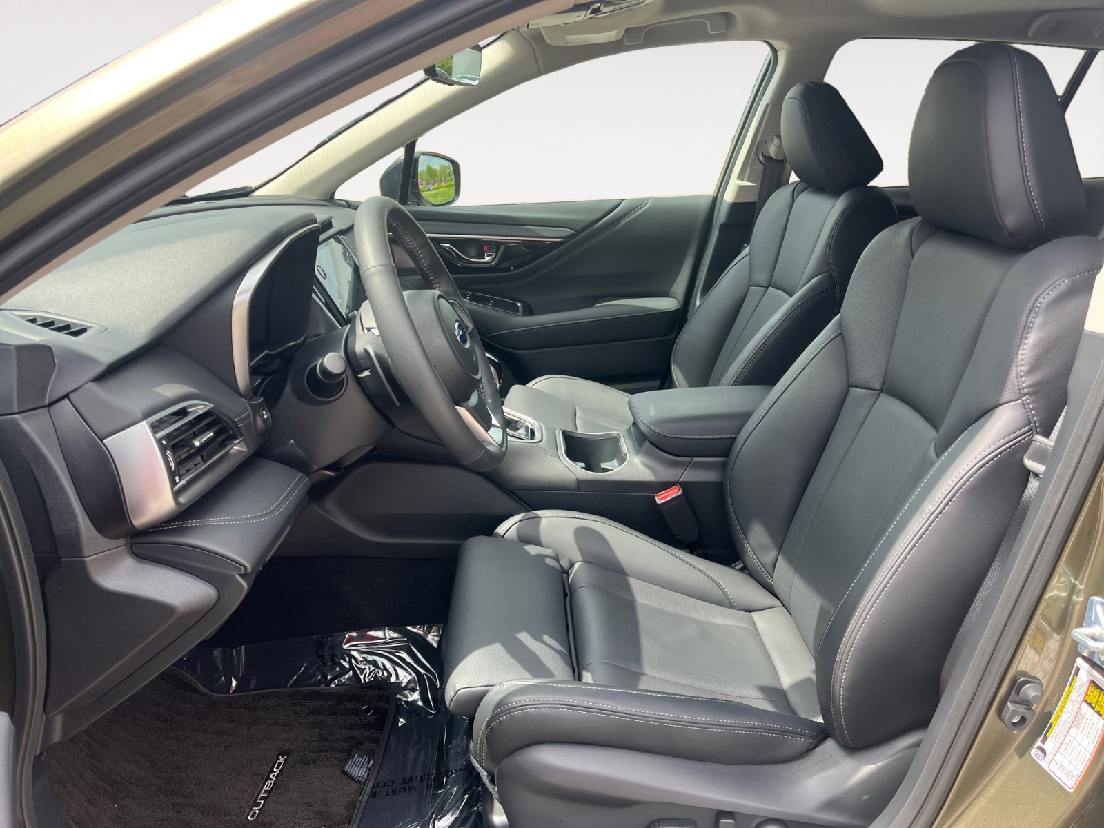 Certified 2025 Subaru Outback Limited image 11