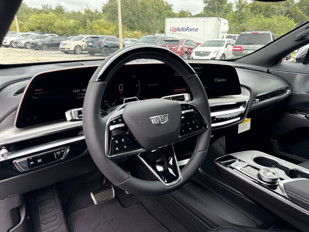 New 2027 Cadillac Lyriq Luxury RWD image 33
