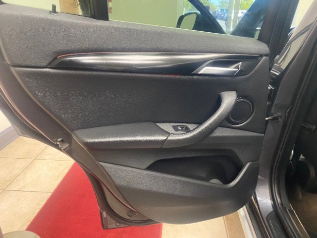 Used 2017 BMW X1 xDrive28i image 12