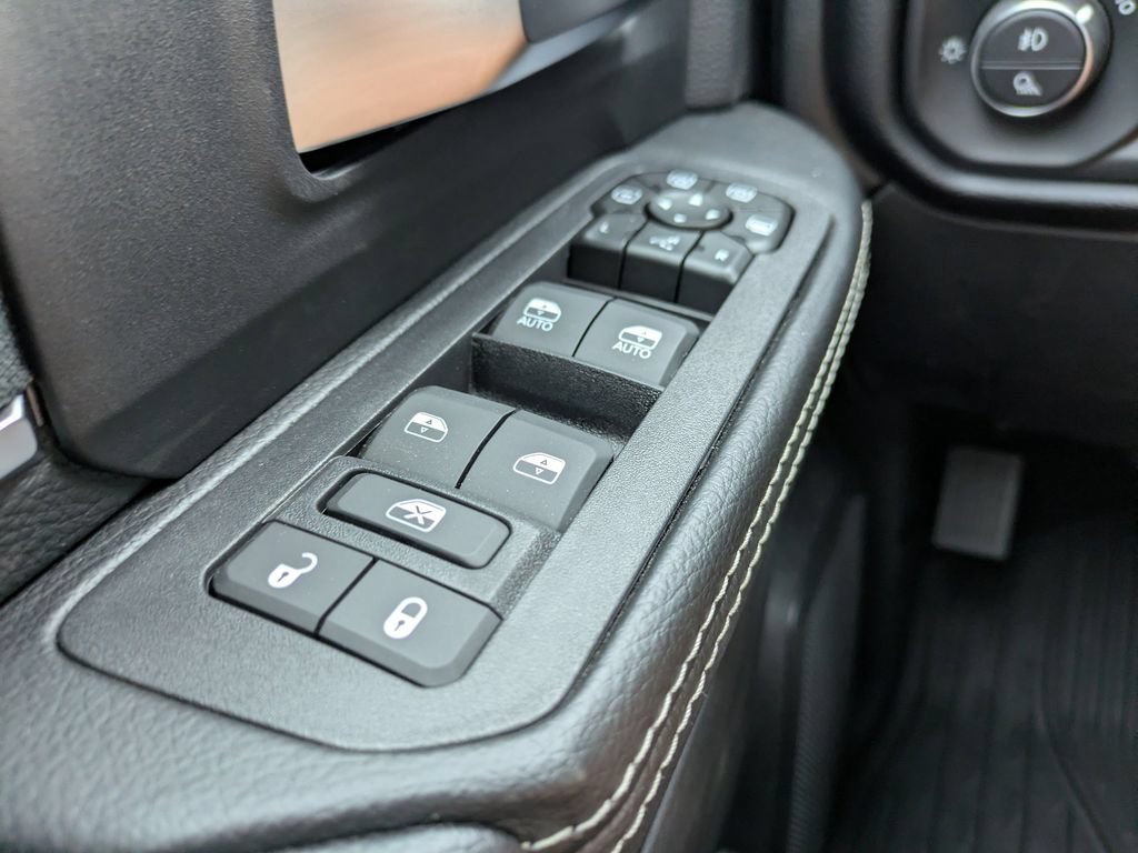 New 2026 RAM 2500 Big Horn AWD/4WD image 27