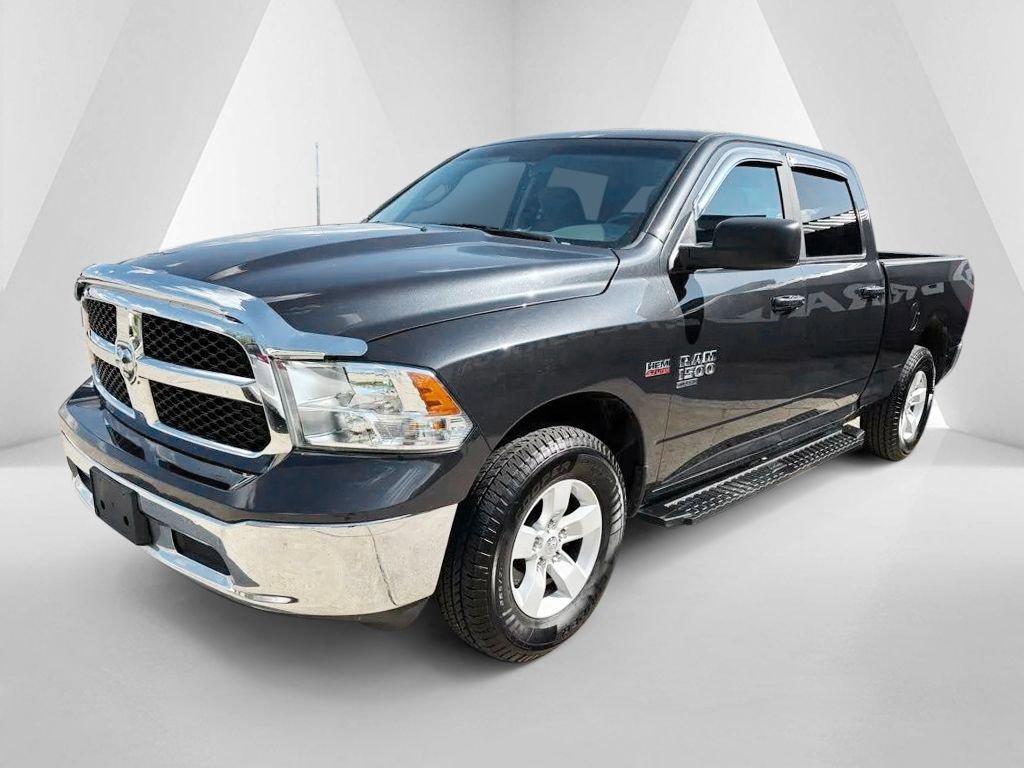 Used 2020 RAM 1500 Classic SLT AWD/4WD image 3