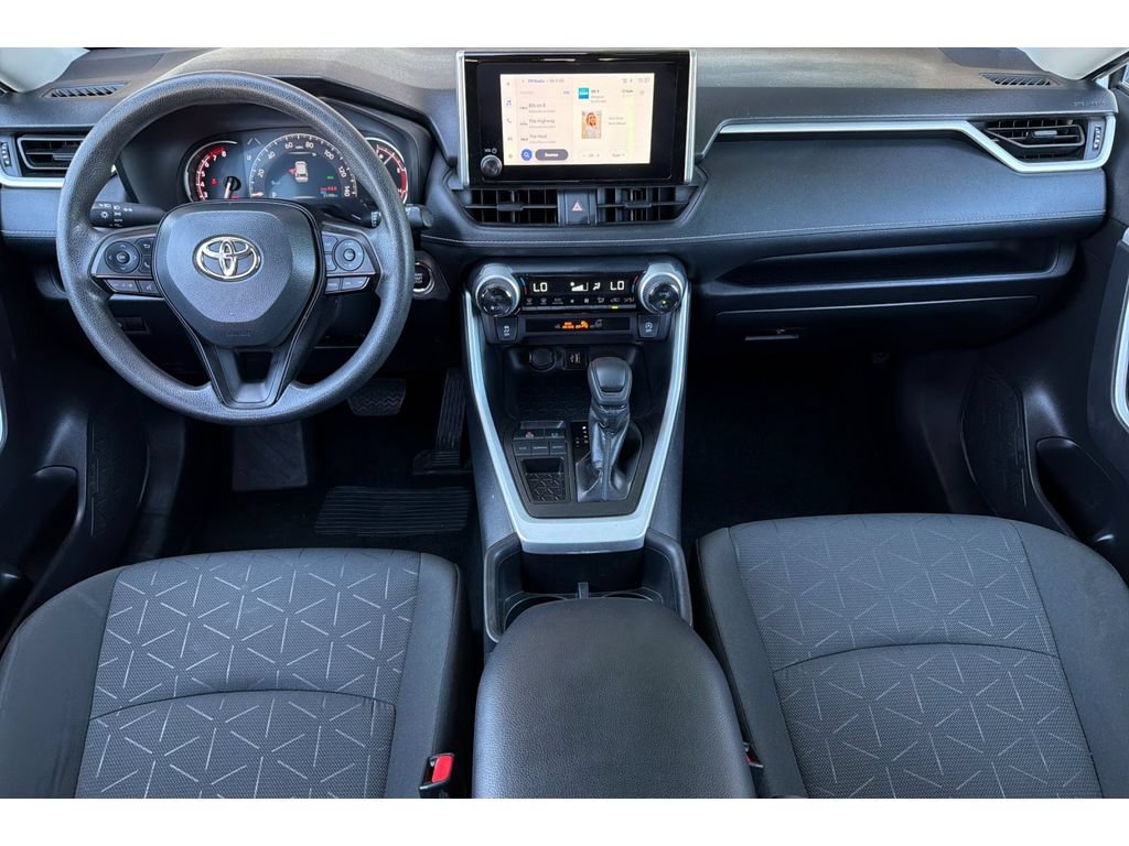 Used 2025 Toyota RAV4 XLE FWD image 14
