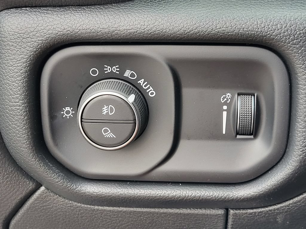New 2026 RAM 2500 Tradesman AWD/4WD image 23