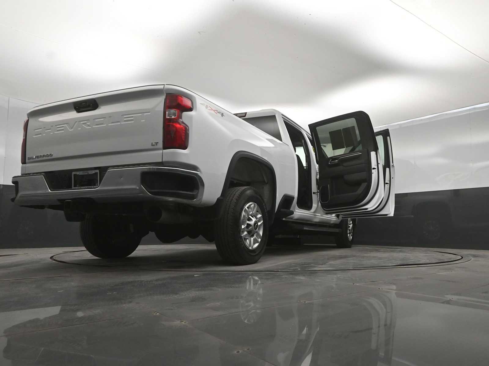 Used 2026 Chevrolet Silverado 2500 LT AWD/4WD image 53