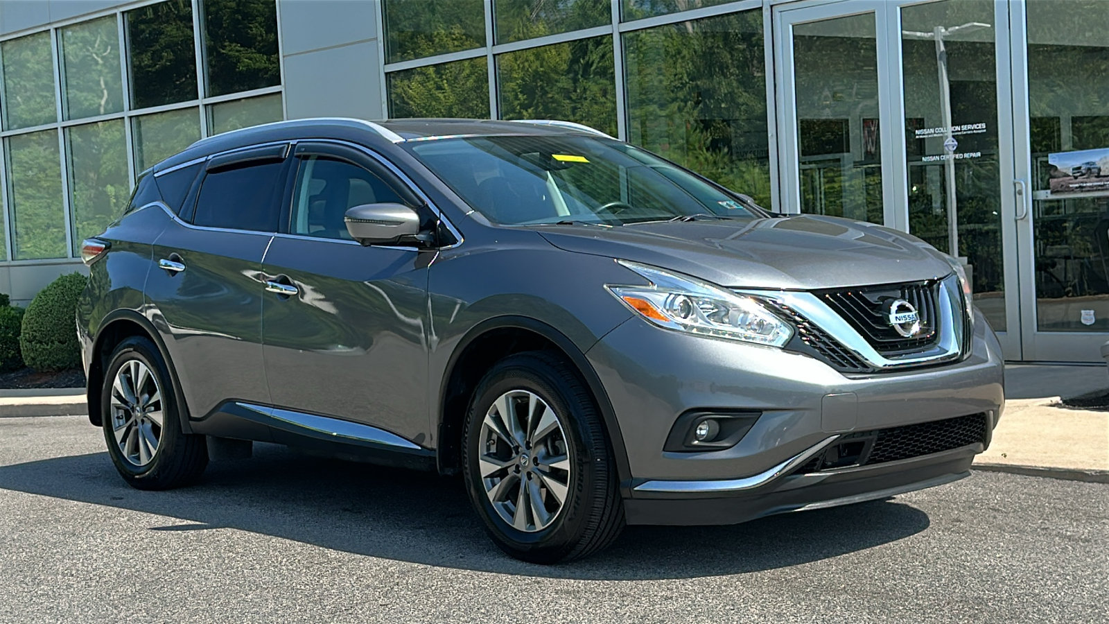 Used 2017 Nissan Murano SL w/ SL Technology Package AWD/4WD image 2
