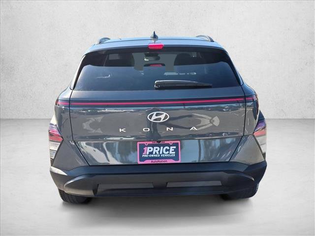 Used 2025 Hyundai Kona SEL FWD image 7