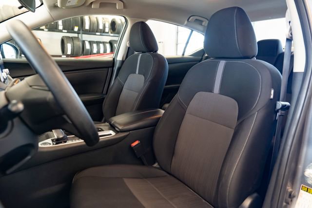 Used 2024 Nissan Sentra SV FWD image 22