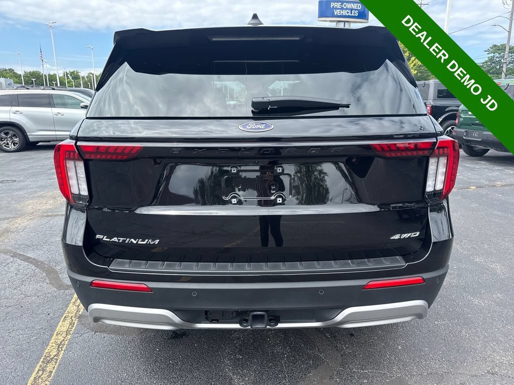 Used 2025 Ford Explorer Platinum AWD/4WD image 7