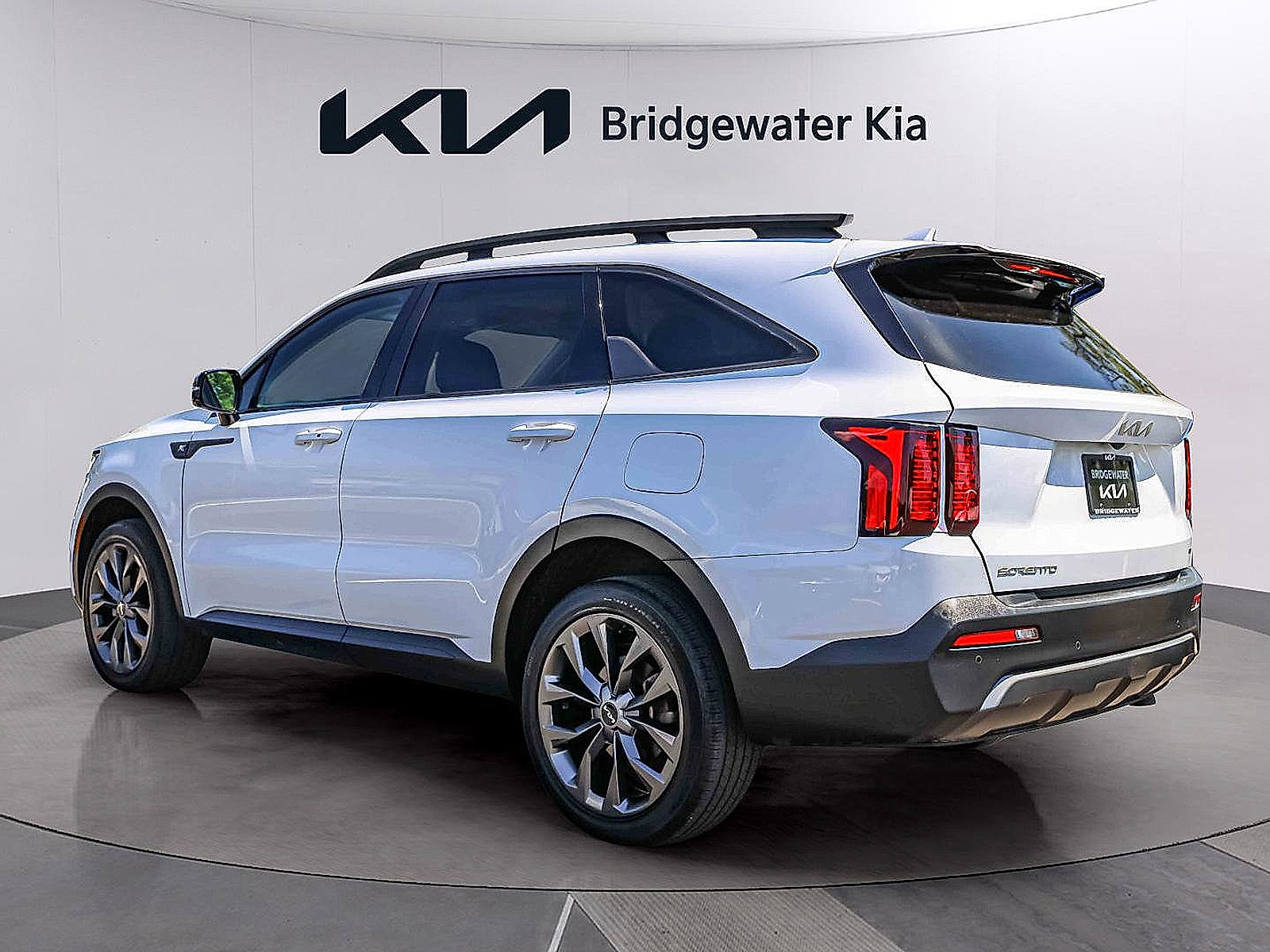 Certified 2023 Kia Sorento X-Line EX AWD/4WD image 4