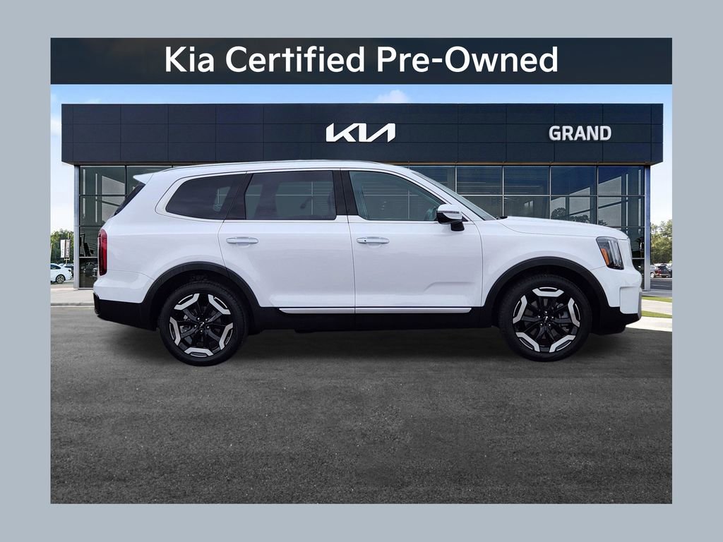 Certified 2024 Kia Telluride S w/ S Sunroof Package