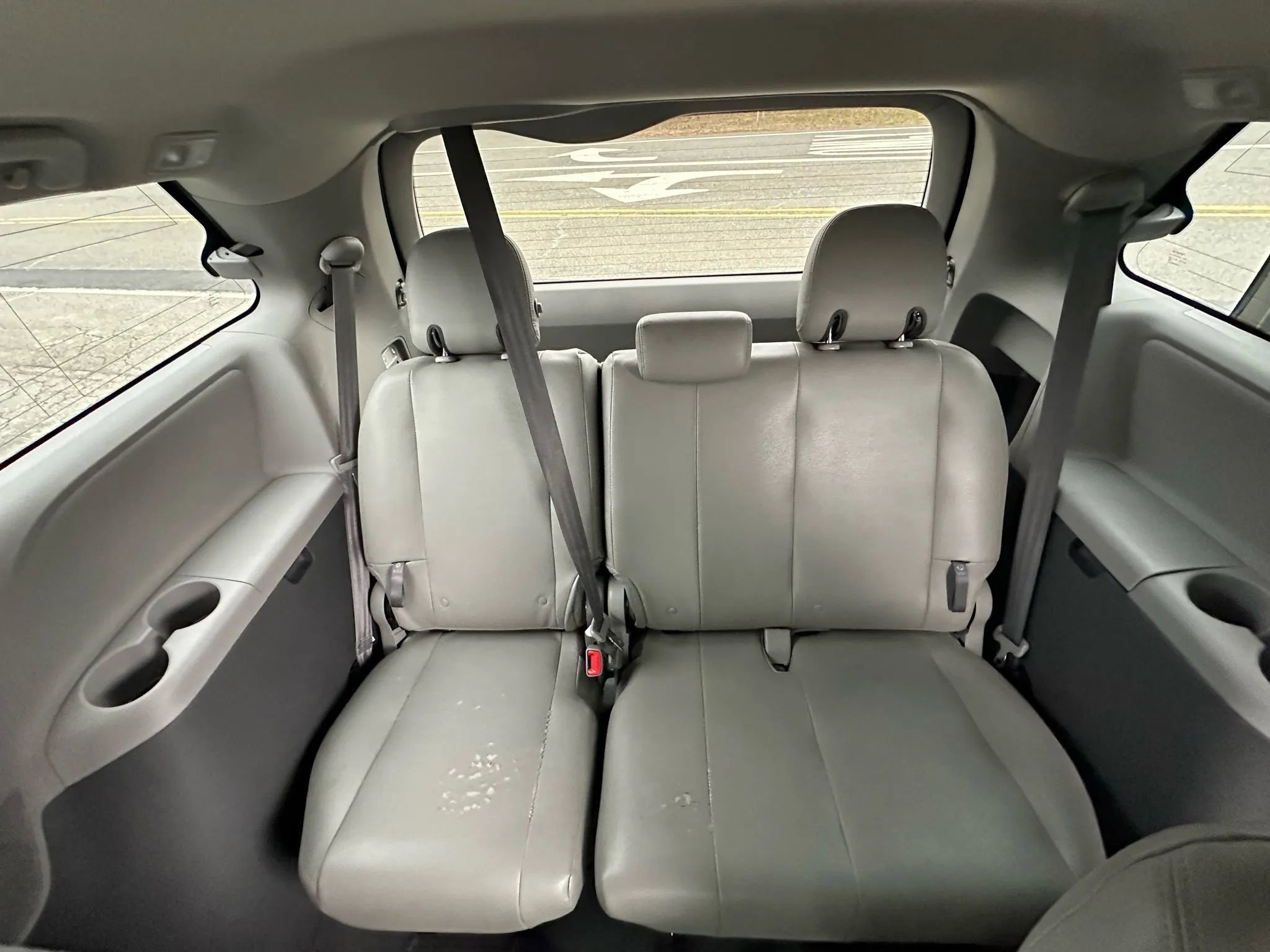 Used 2020 Toyota Sienna L image 20