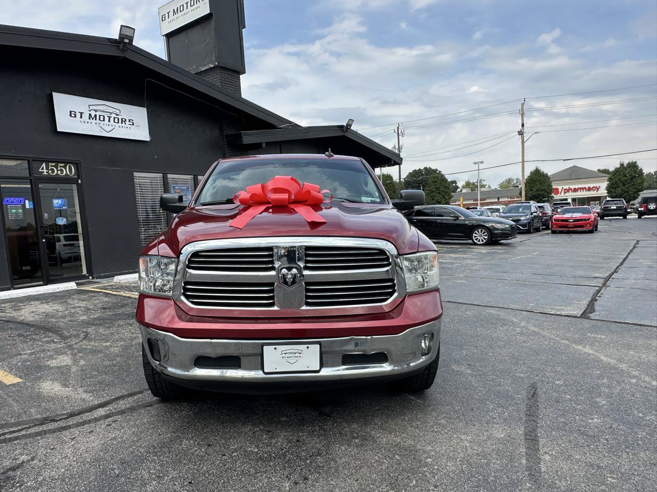 Used 2012 RAM 1500 Express RWD image 2