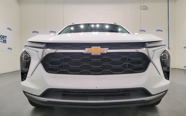 Used 2024 Chevrolet Trax LT image 11