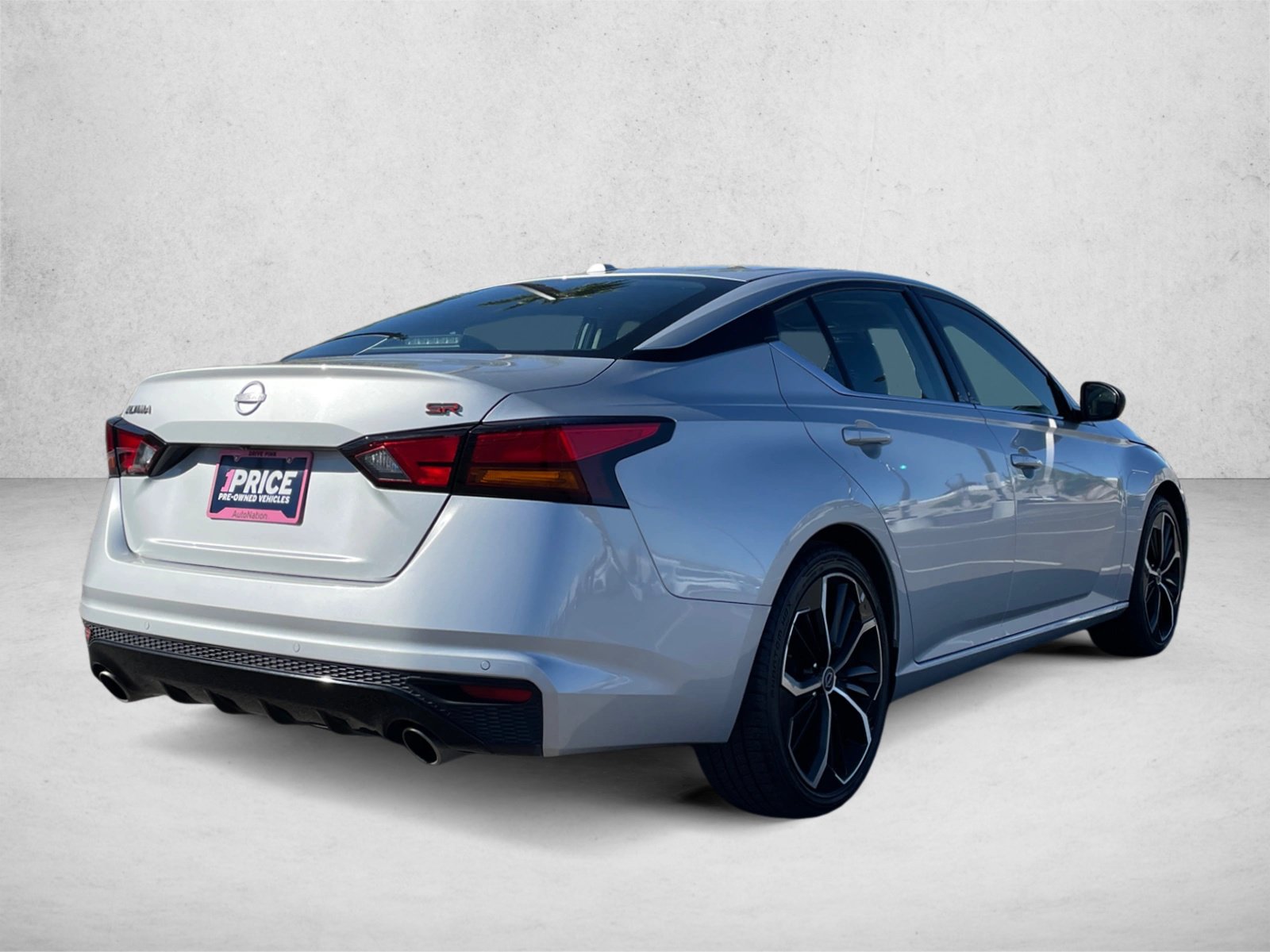 Used 2024 Nissan Altima 2.5 SR FWD image 5
