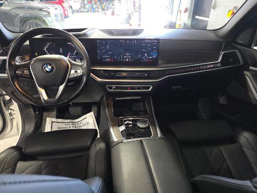 Used 2024 BMW X5 xDrive40i w/ Premium Package AWD/4WD image 8