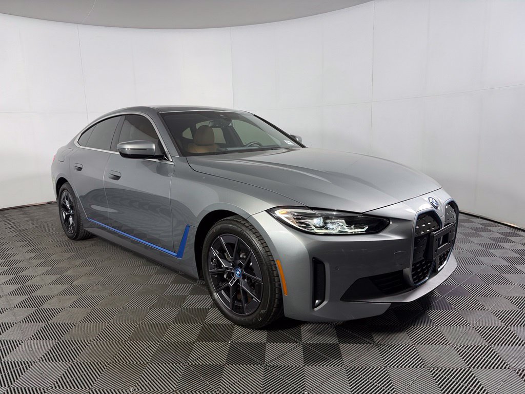 Used 2023 BMW i4 eDrive35 RWD image 4