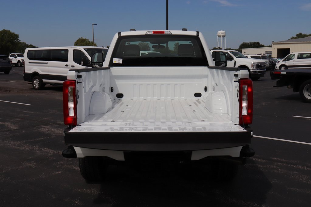 New 2026 Ford F350 4x4 Regular Cab Super Duty image 14