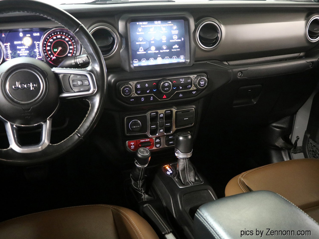 Used 2022 Jeep Gladiator Rubicon w/ LED Lighting Group image 20