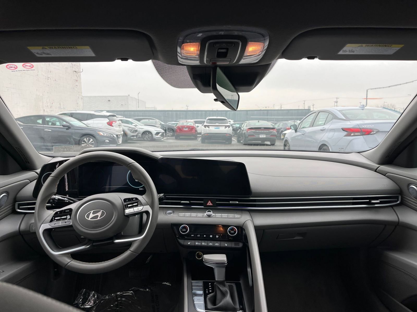 Used 2025 Hyundai Elantra SEL image 34