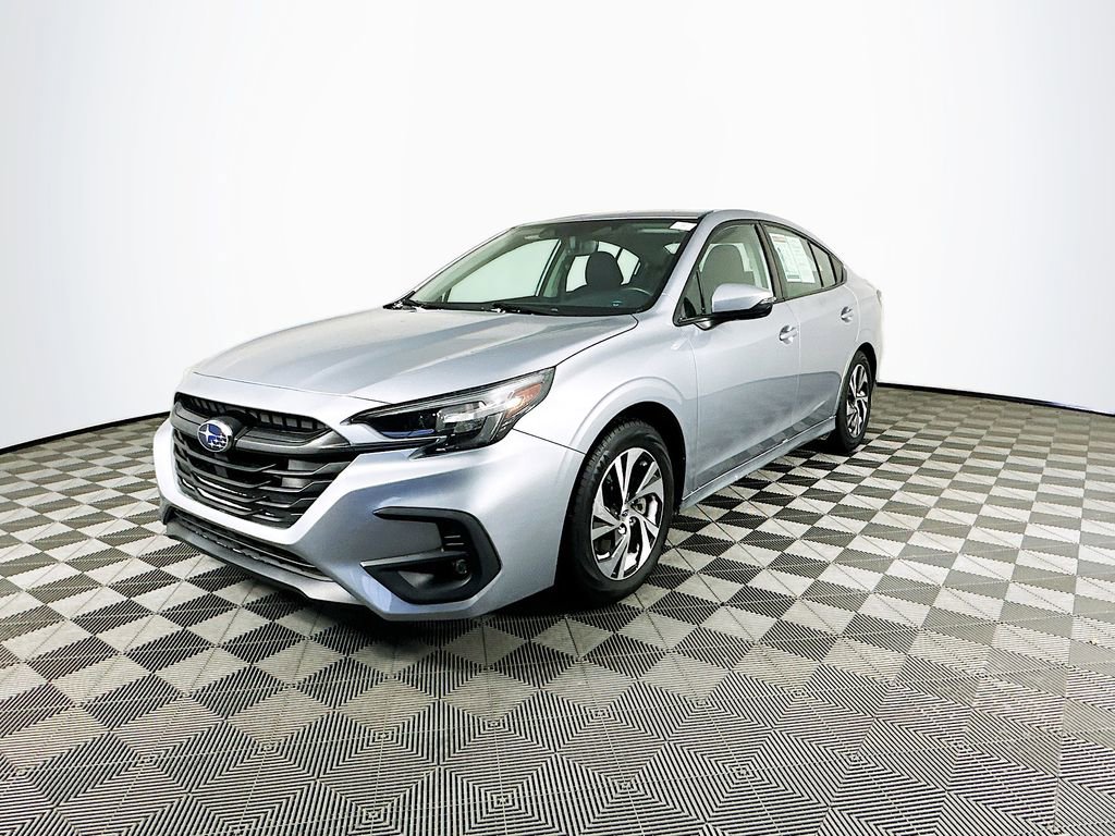 Used 2023 Subaru Legacy Premium image 5