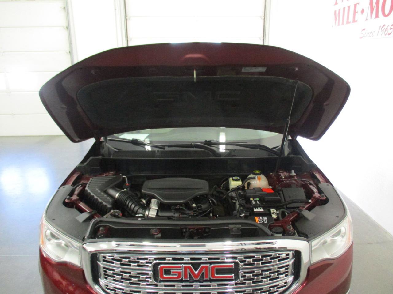 Used 2018 GMC Acadia Denali w/ Technology Package image 35
