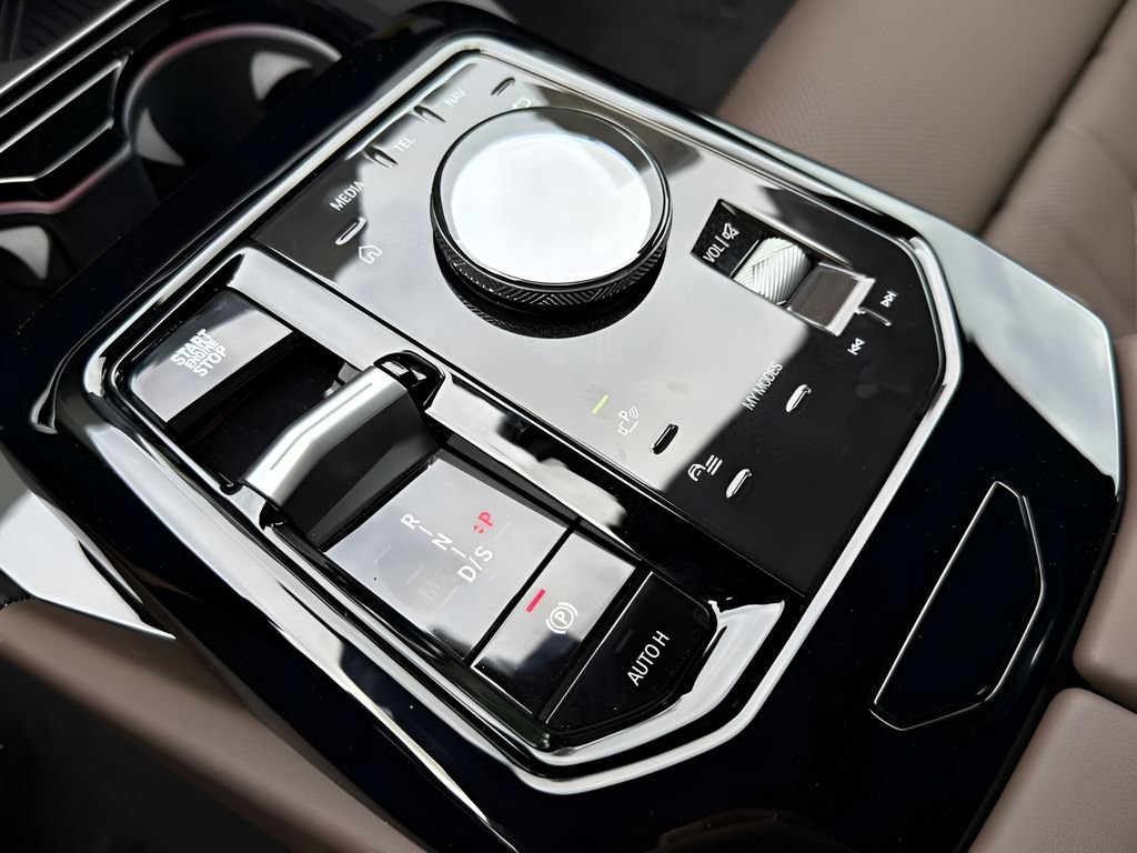 New 2027 BMW 530i RWD image 19