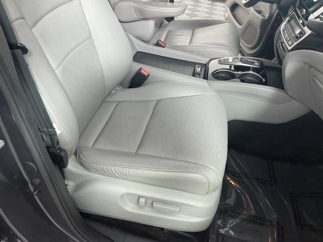Used 2019 Honda Pilot Touring image 14