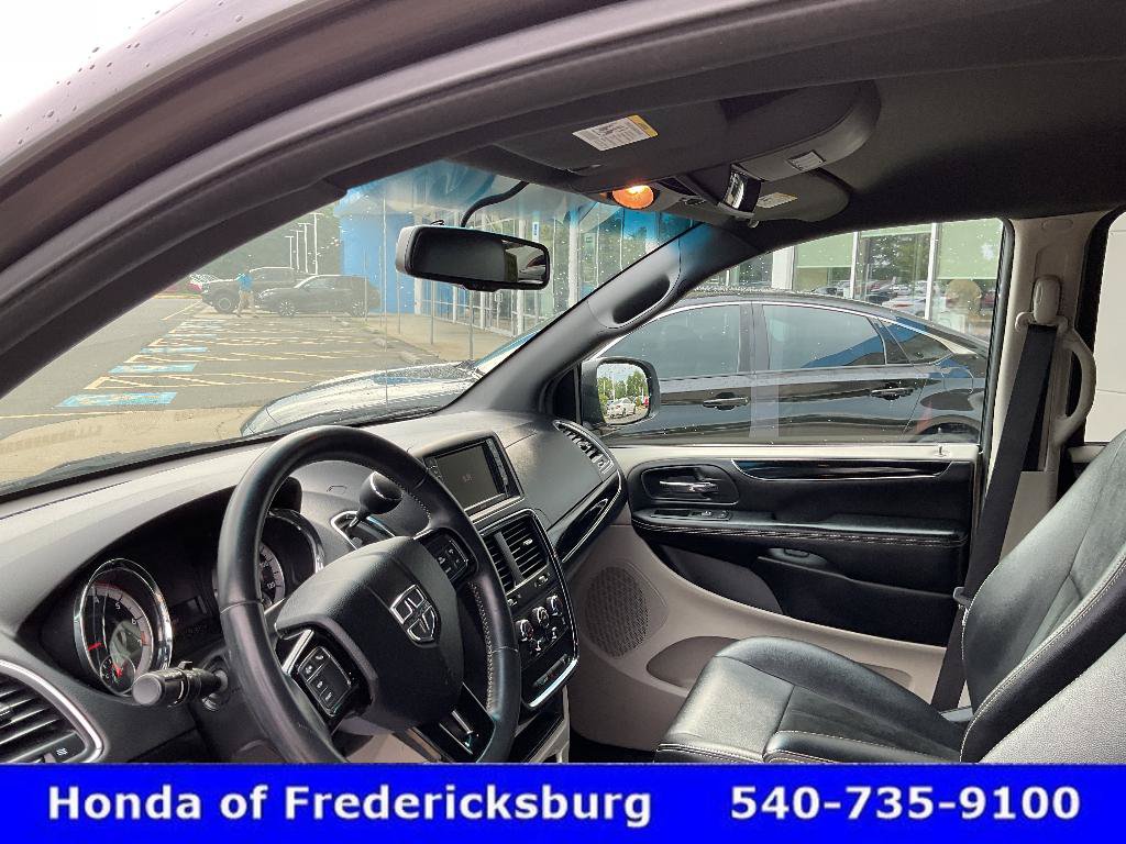 Used 2017 Dodge Grand Caravan SXT FWD image 31