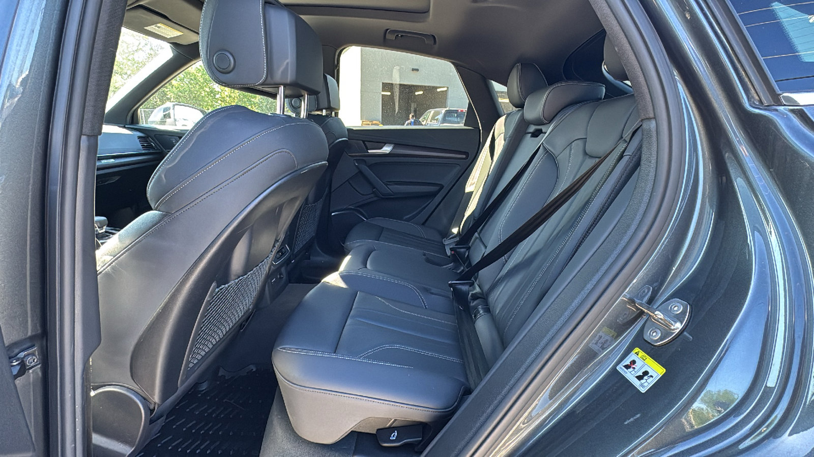 Used 2023 Audi Q5 2.0T Premium w/ Convenience Package image 15