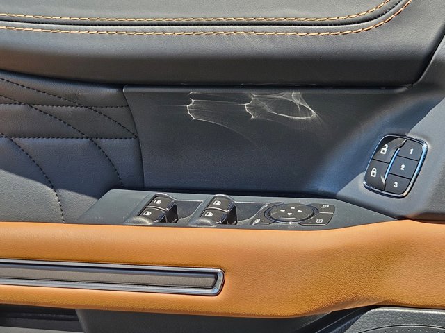 Certified 2023 Ford Expedition Platinum image 9