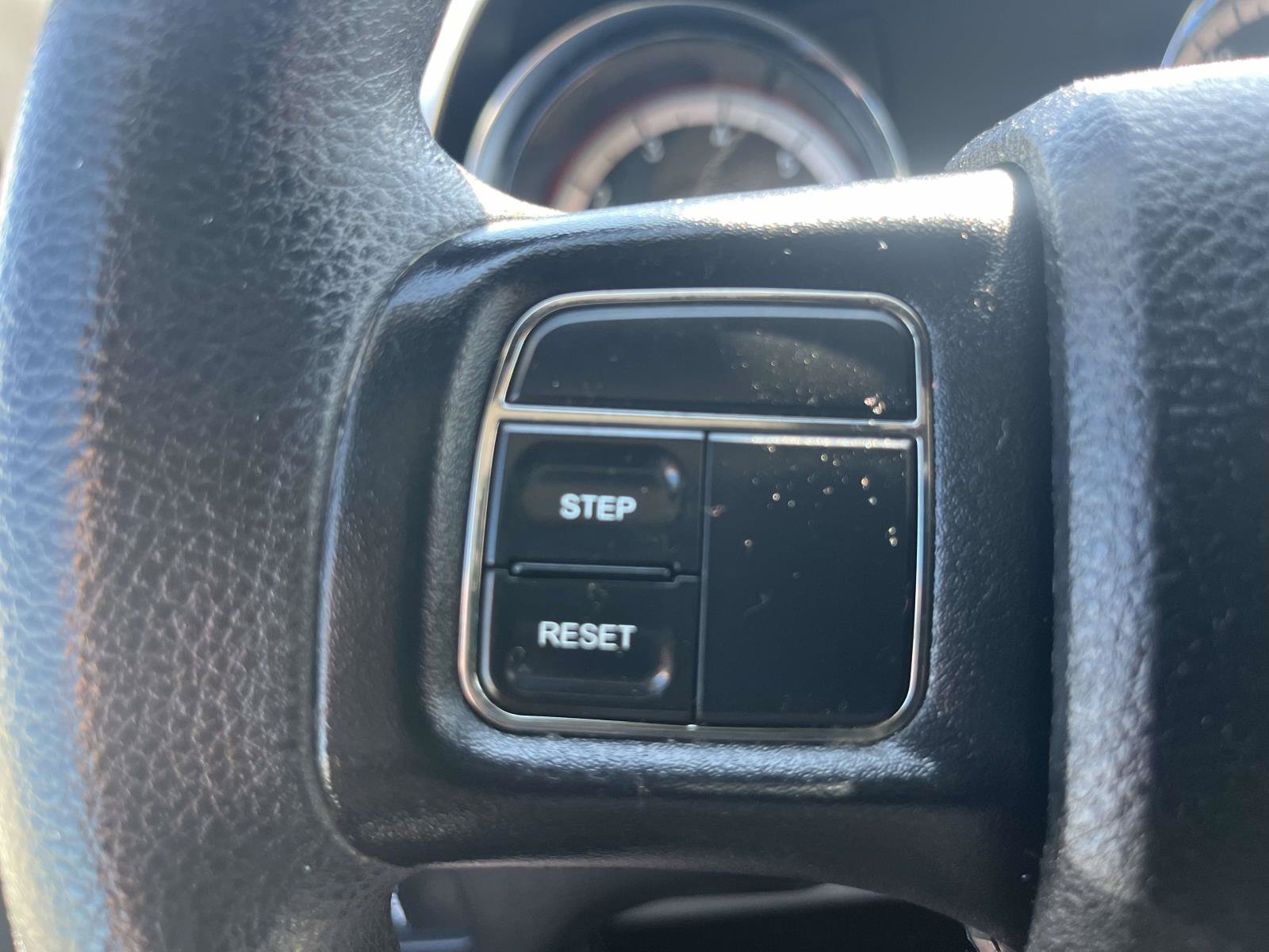 Used 2014 Dodge Grand Caravan SXT FWD image 18