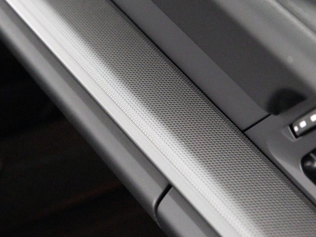 Certified 2025 Porsche 911 Carrera image 27