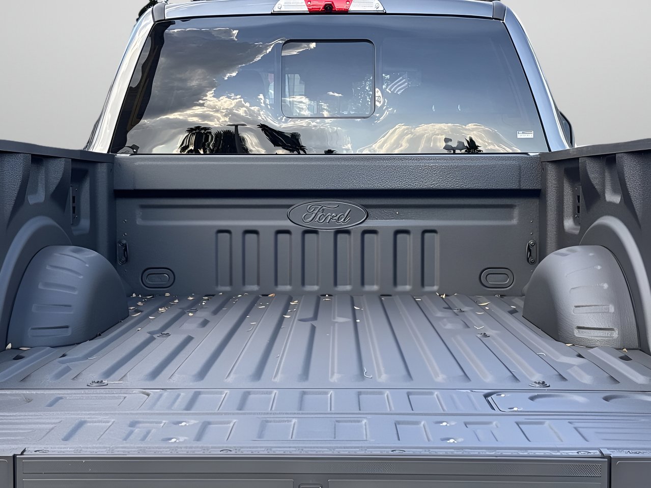 New 2026 Ford F250 Lariat w/ Black Appearance Package image 8