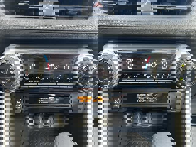 Used 2021 Toyota RAV4 XLE w/ Convenience Package image 31