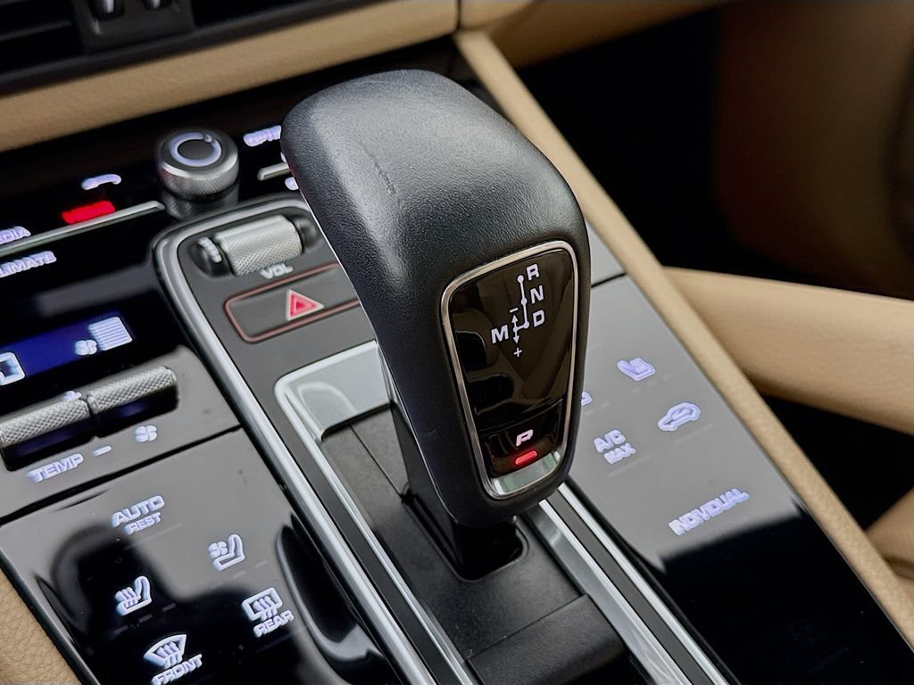 Certified 2023 Porsche Cayenne Platinum Edition AWD/4WD image 21