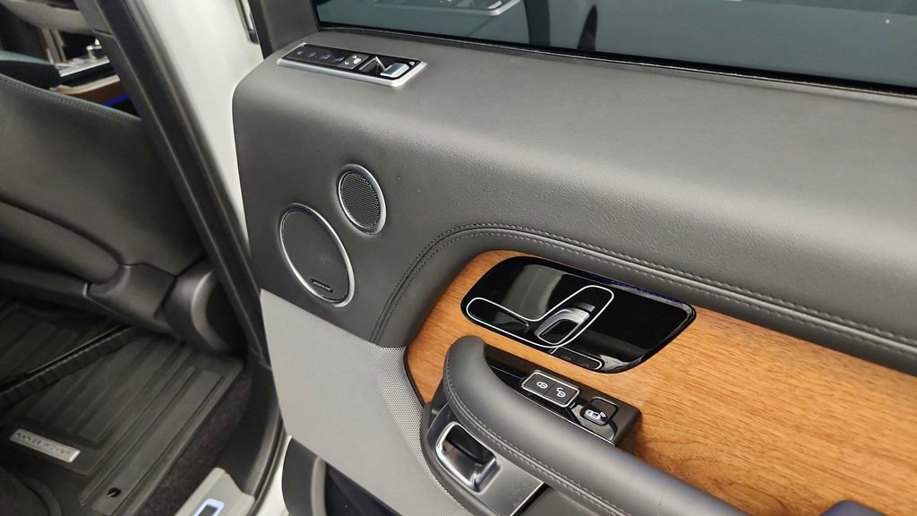 Used 2019 Land Rover Range Rover Supercharged AWD/4WD image 29