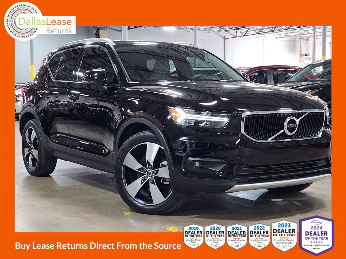 Used 2021 Volvo XC40 T5 Momentum w/ Premium Package