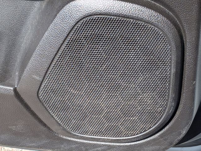 Used 2016 Cadillac SRX Luxury FWD image 17