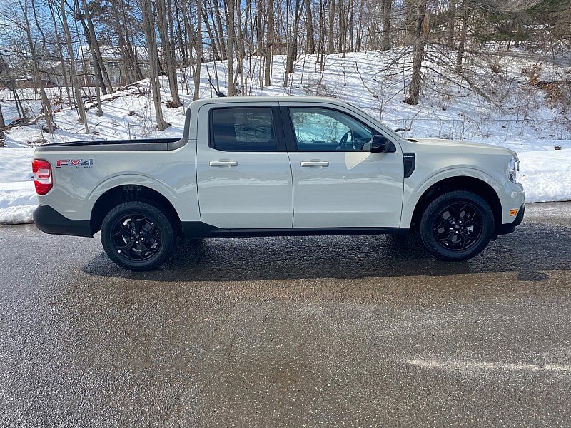 Certified 2024 Ford Maverick Lariat w/ FX4 Off-Road Package image 5