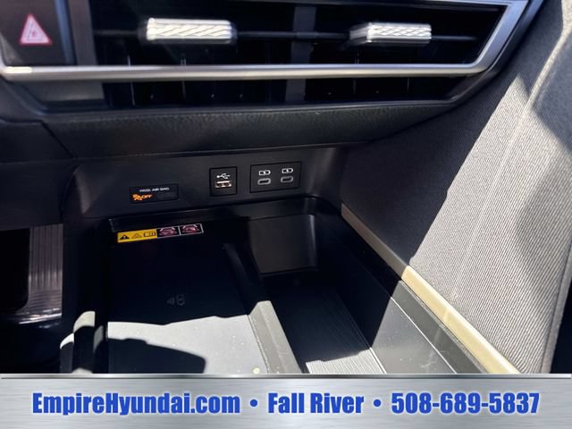 Used 2025 Toyota Camry LE FWD image 31