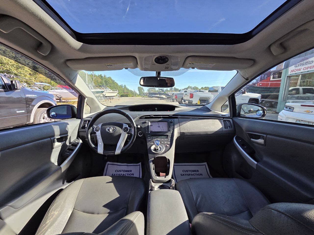 Used 2010 Toyota Prius Four w/ Solar Roof Pkg FWD image 17