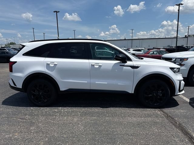 Used 2023 Kia Sorento SX AWD/4WD image 5