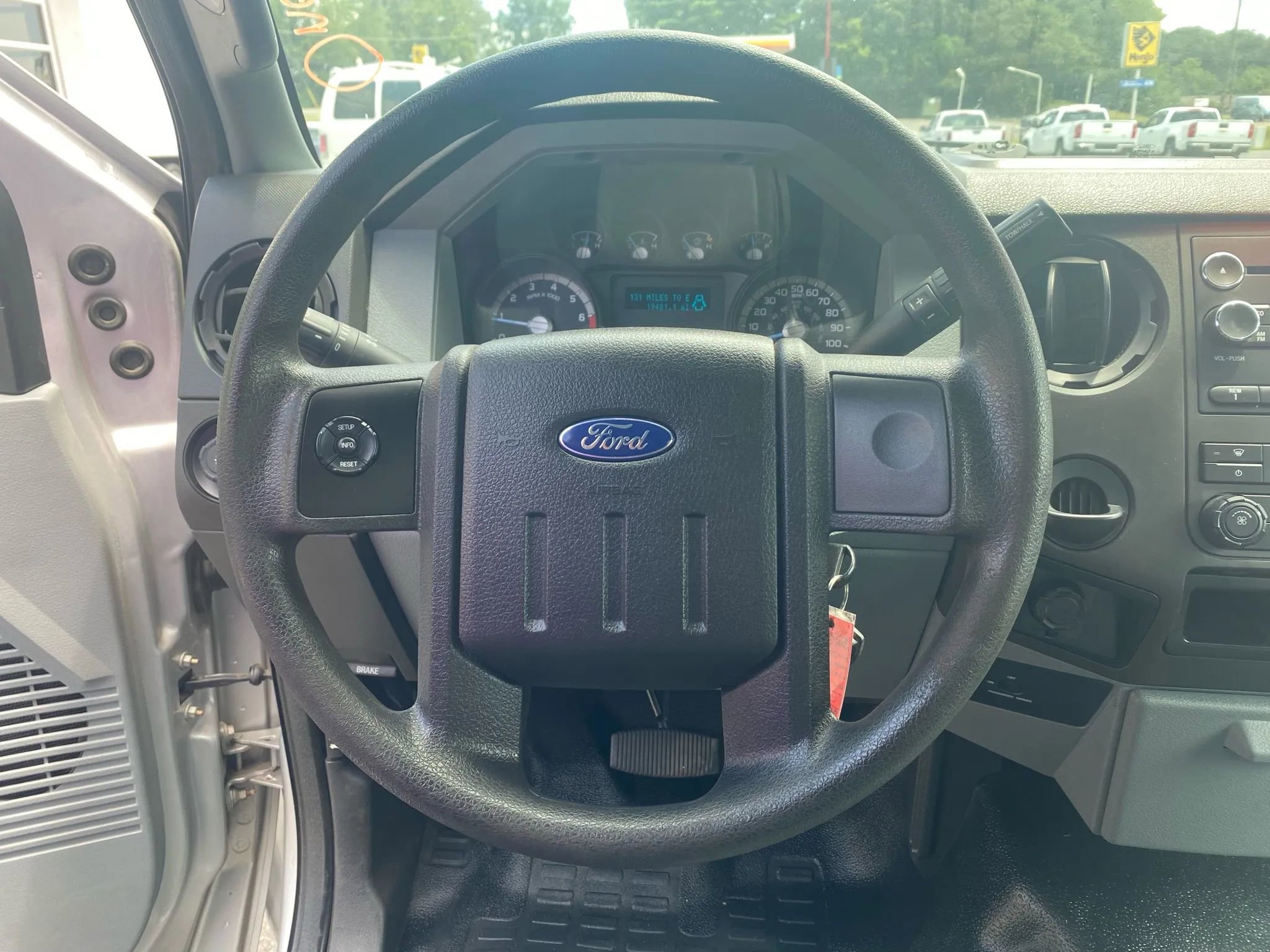 Used 2015 Ford F250 XL RWD image 8