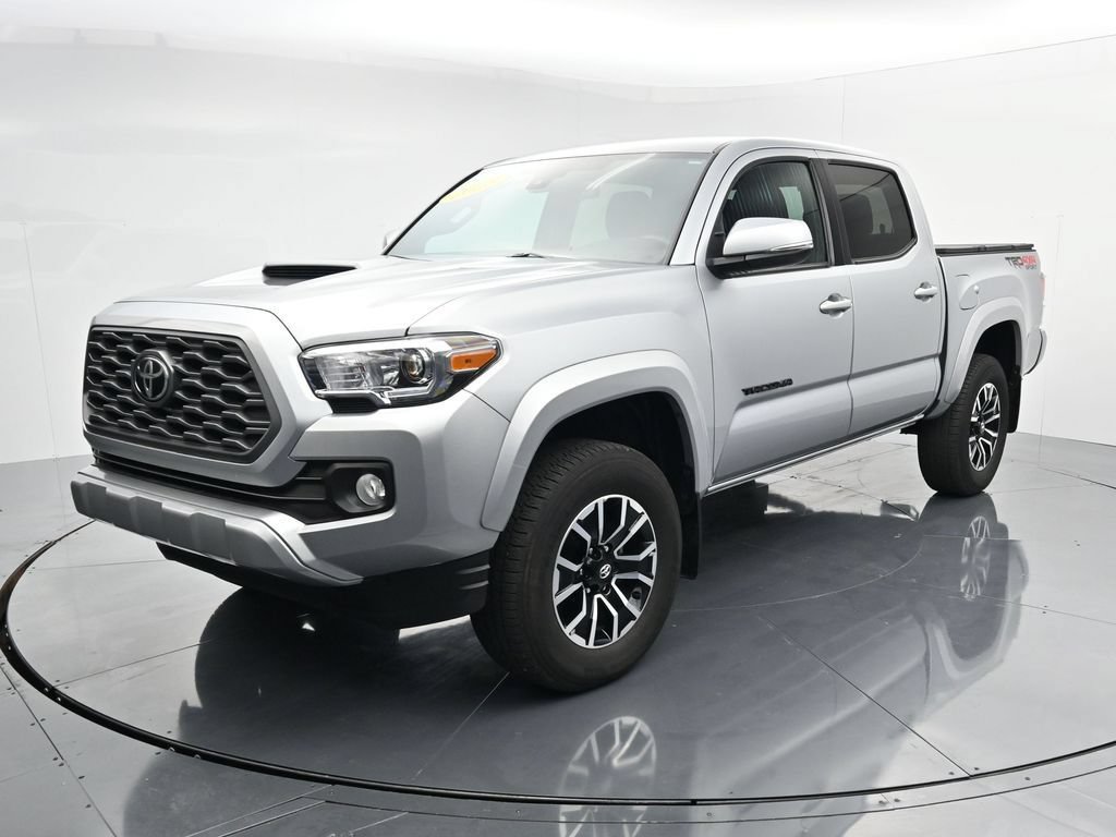 Used 2023 Toyota Tacoma TRD Sport AWD/4WD image 4