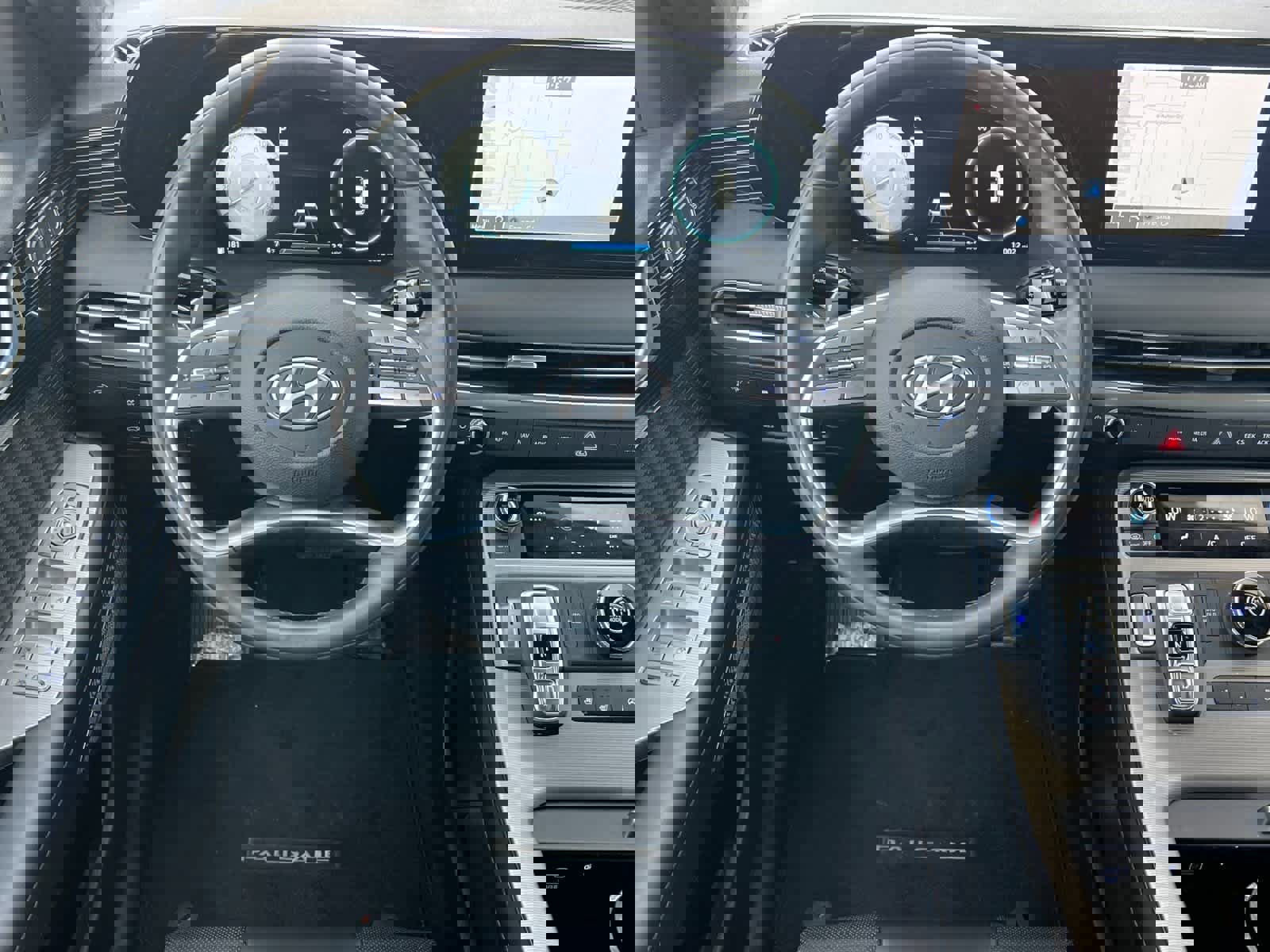 Used 2025 Hyundai Palisade Calligraphy image 15