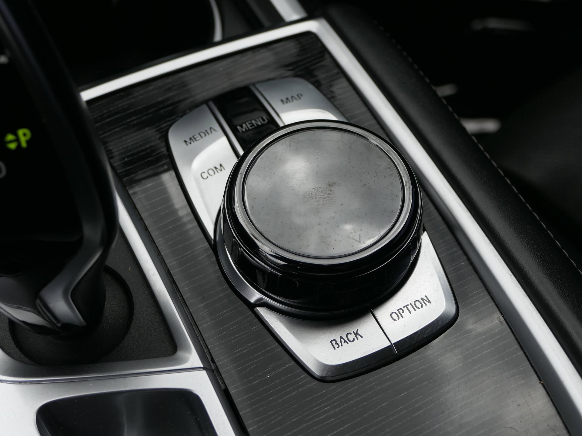 Used 2019 BMW 740i w/ M Sport Package RWD image 23