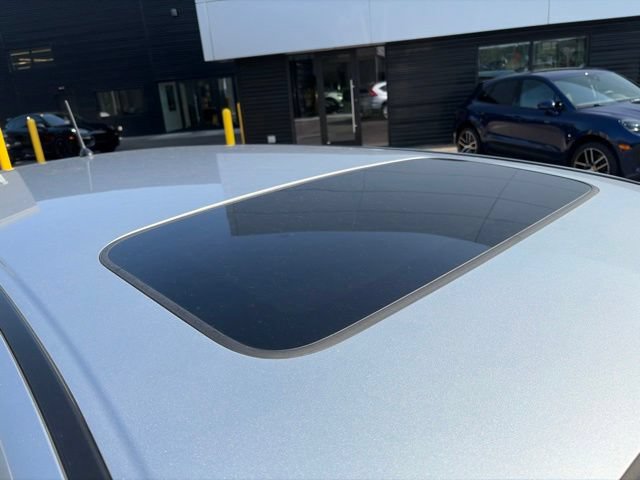 Used 2016 Honda CR-V EX image 4