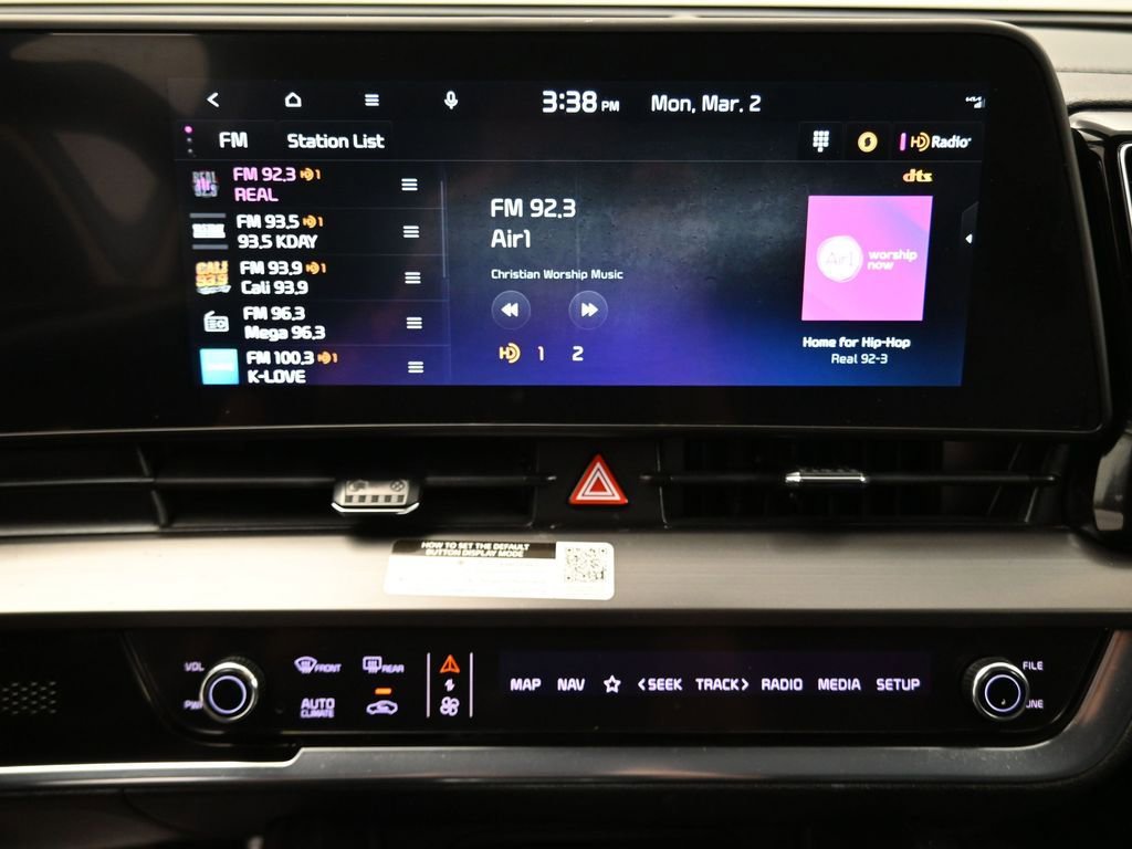 Certified 2023 Kia Sportage EX image 9